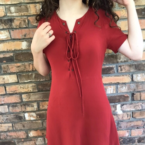 A burnt orange dress - Picture 2 of 3